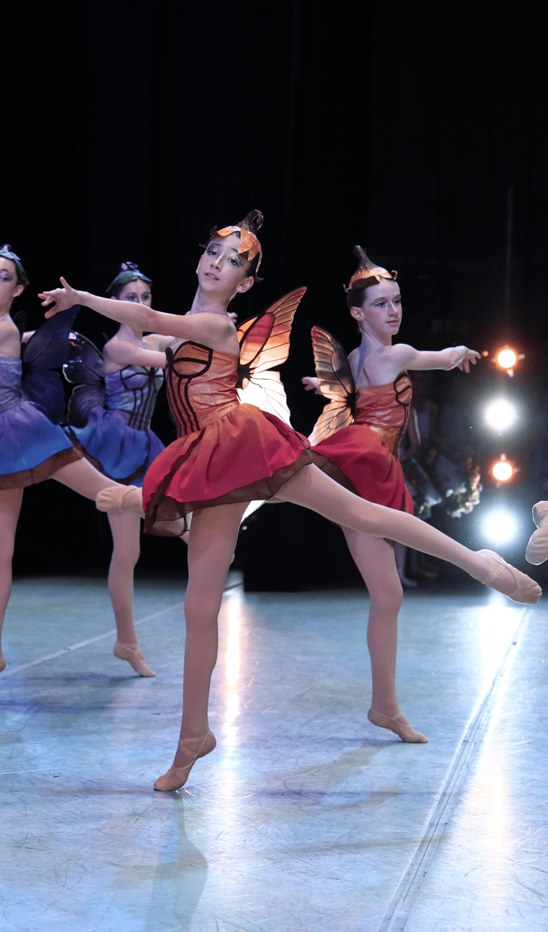 Lili Samak — Classical dancer, North Macedonia