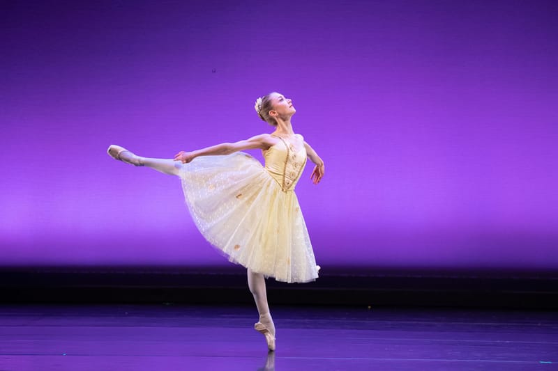 Noa Dean — Classical dancer, United States