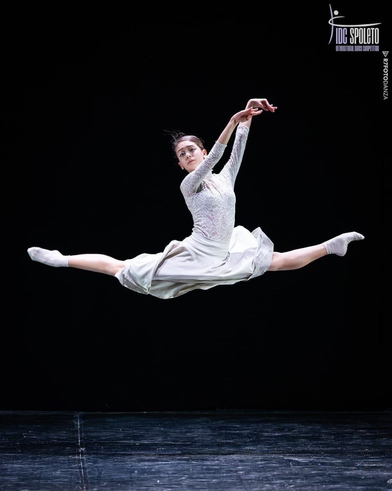 Viola Mirmina — dancer, Italy