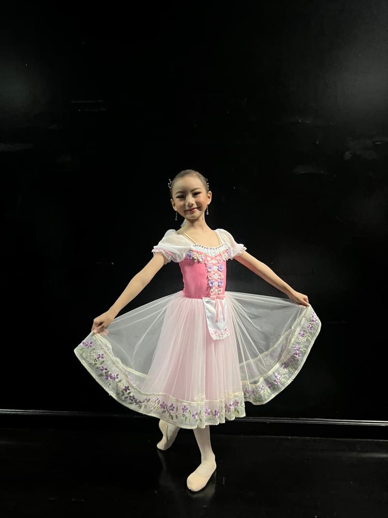 Aiko Dominique Raizel — dancer, Indonesia