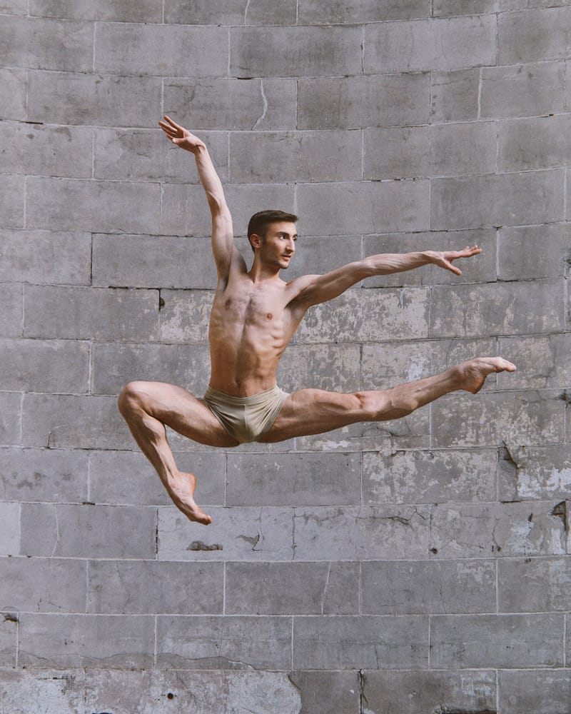 Ramon Agnelli — Classical dancer