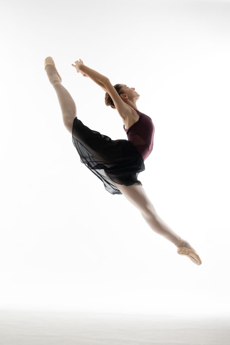 EMMA CAVAILLÈS — Classical dancer, France