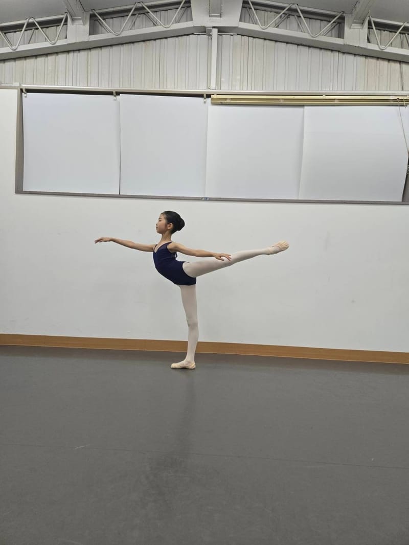 Sari Hayashi — dancer, Japan