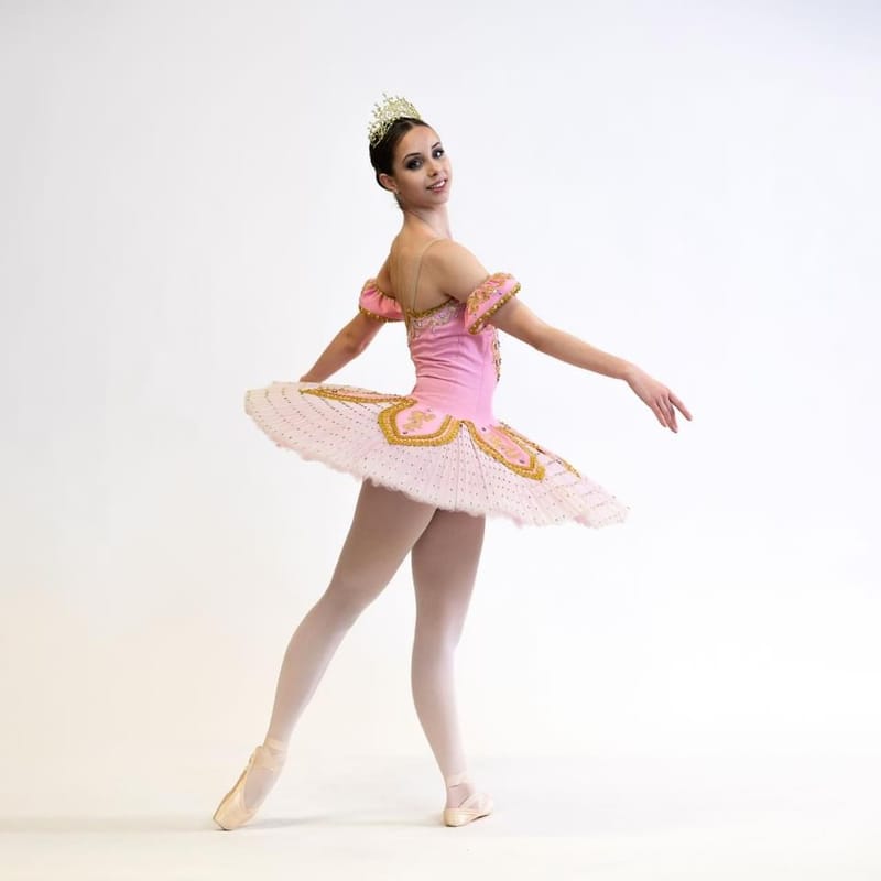 Sonja Hoverson — Classical dancer, United States