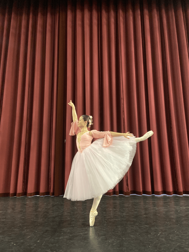 Ines Macedo — dancer