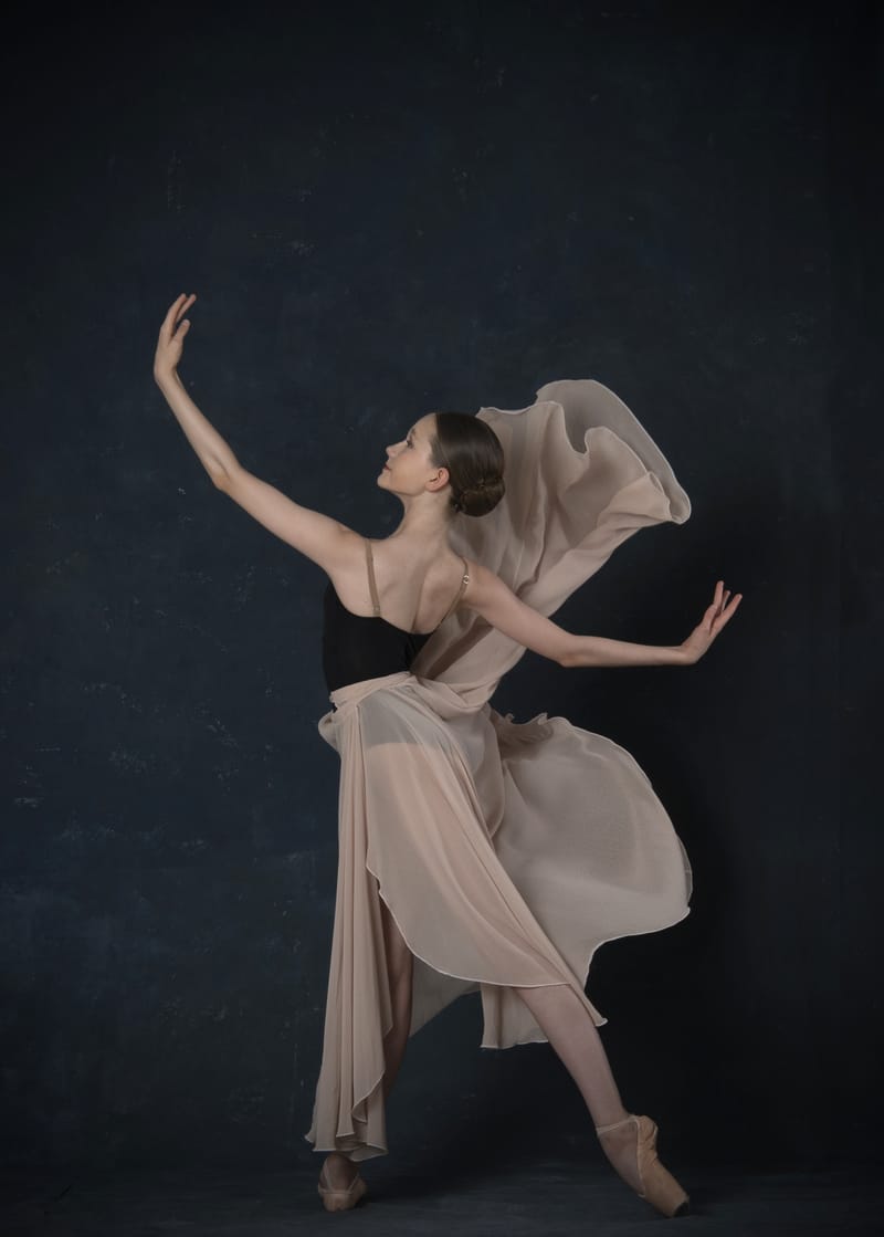 Sarah Kusek — Classical dancer, Poland