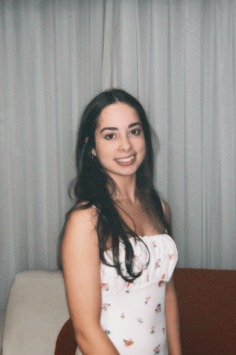 Isabela De Azevedo — Classical dancer, Hamburg, Germany
