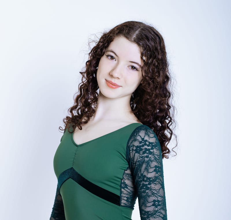 Alina Vinokur — Classical dancer, Westport, United States