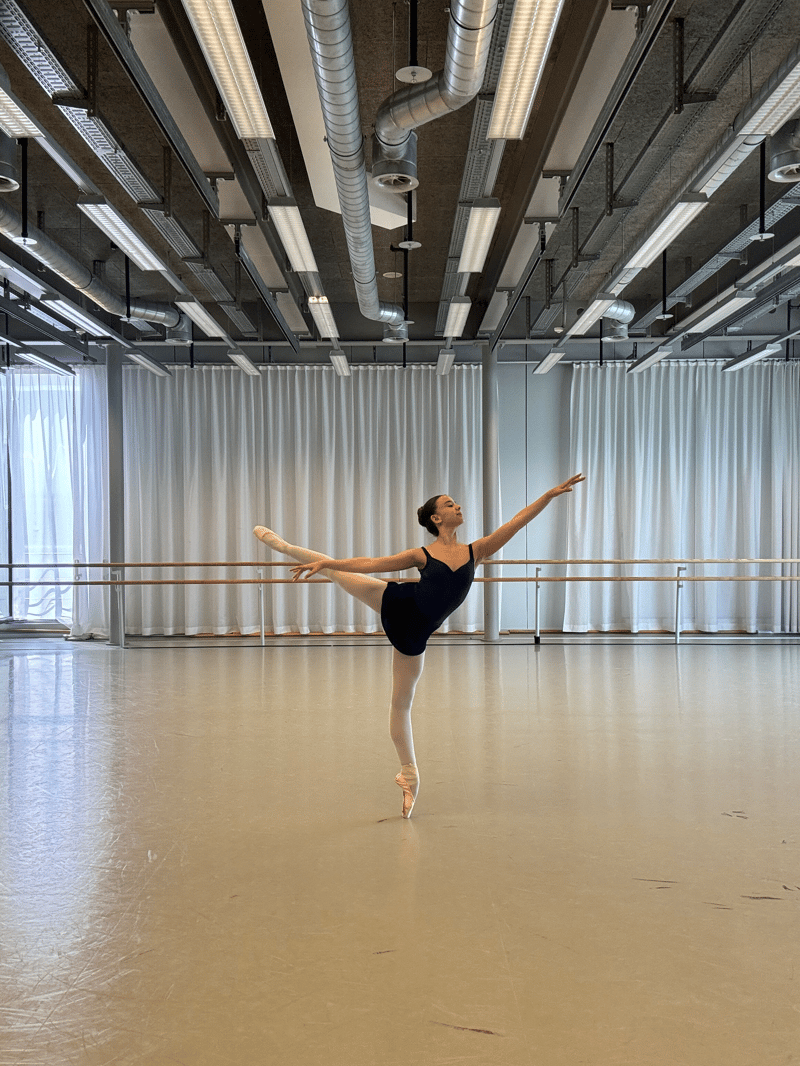 Ada Özdirek — Classical dancer, Switzerland