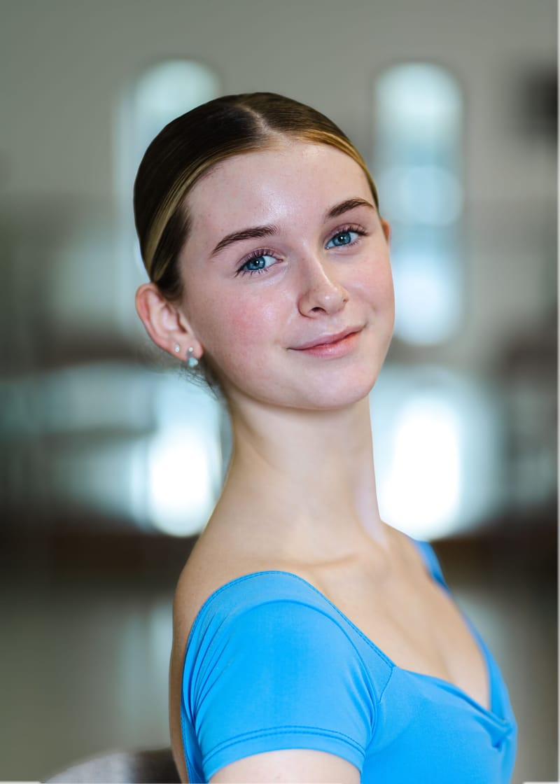 Amelie Askew — Classical dancer, United Kingdom
