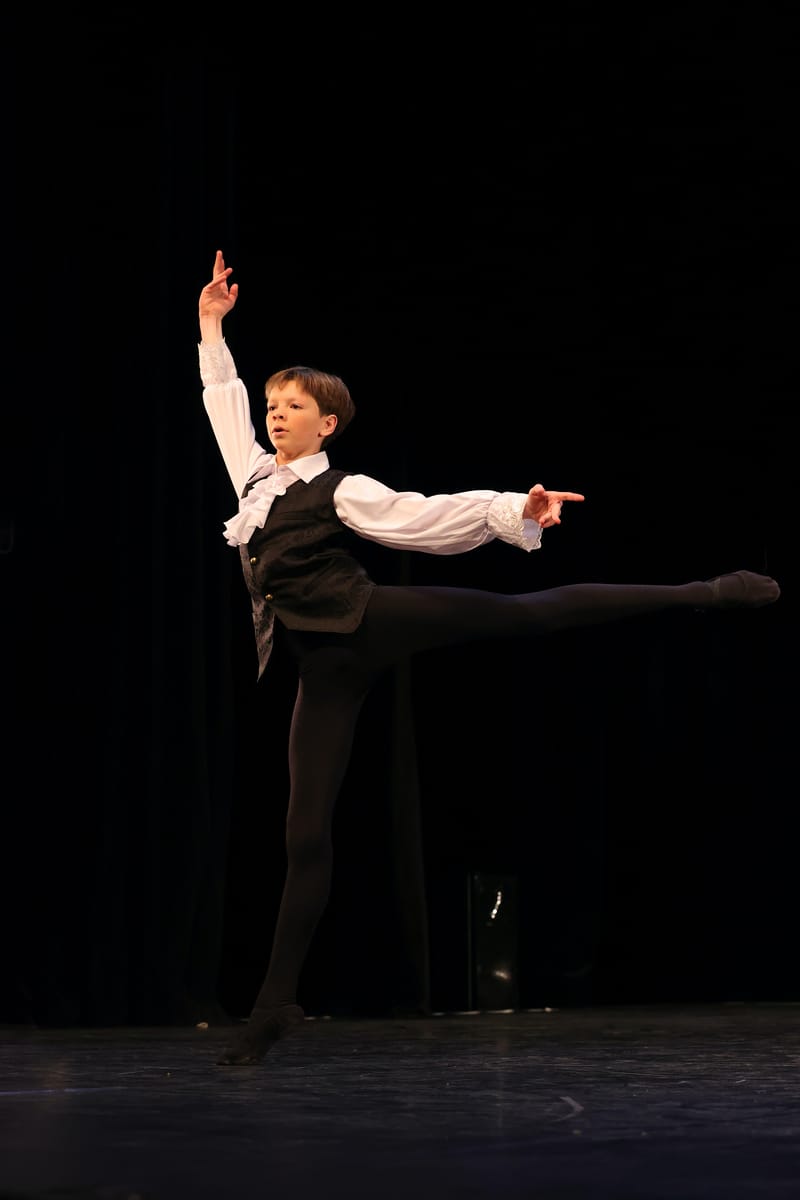 Mathias DEGANO — Classical dancer, France