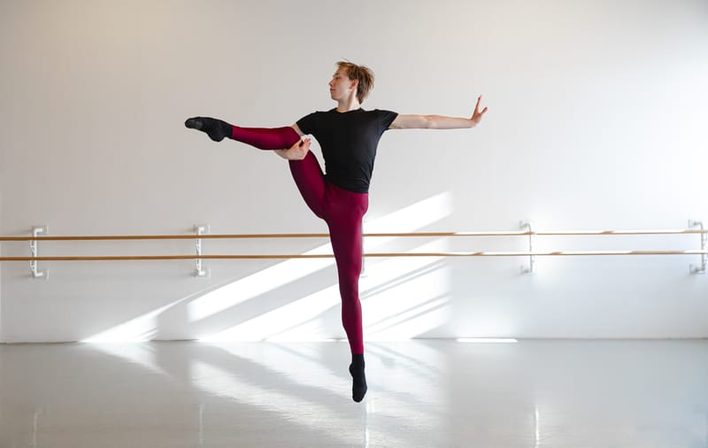 QUINN BATES — Classical dancer, Germany