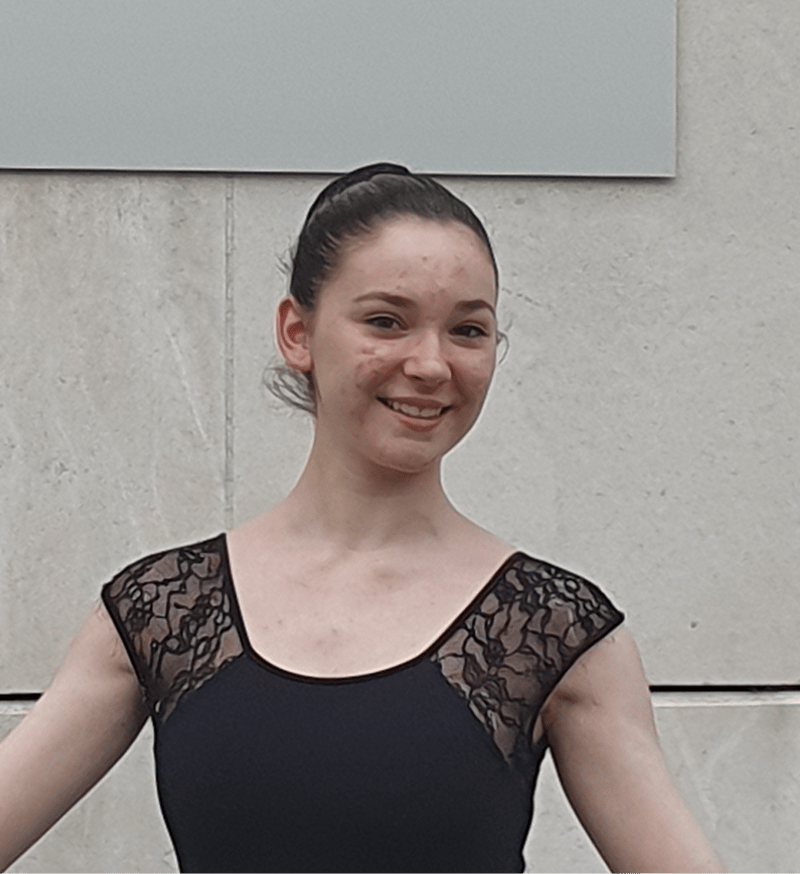 Sarah Le Jeloux — dancer, Malguenac, France