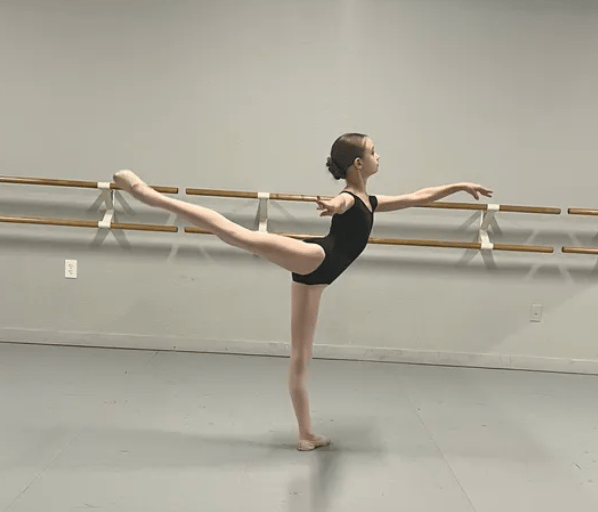 Ellie Toscano — dancer