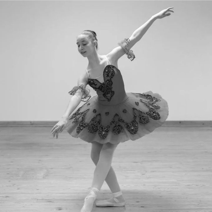 Louane Loppion — Classical dancer, France
