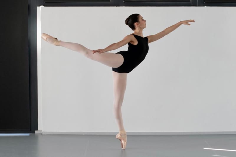 Louise Vaiano — Classical dancer, France