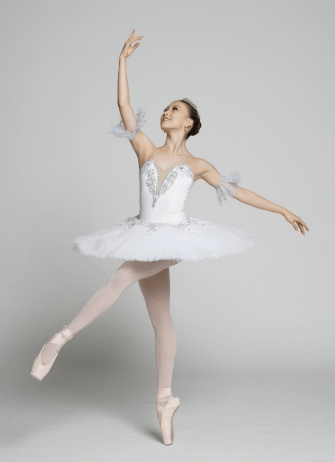 Petra JOHNSON — Classical dancer, United States