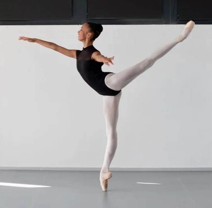 Nora Philippe — Classical dancer, France