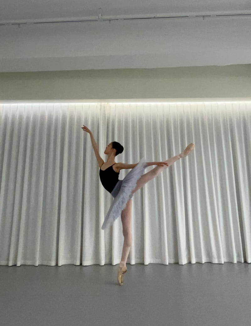 BOGYEONG SIN — dancer, South Korea