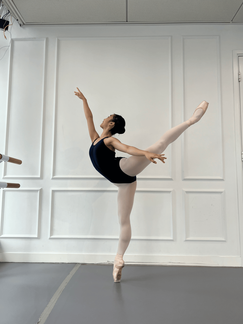 Lam Shew — dancer