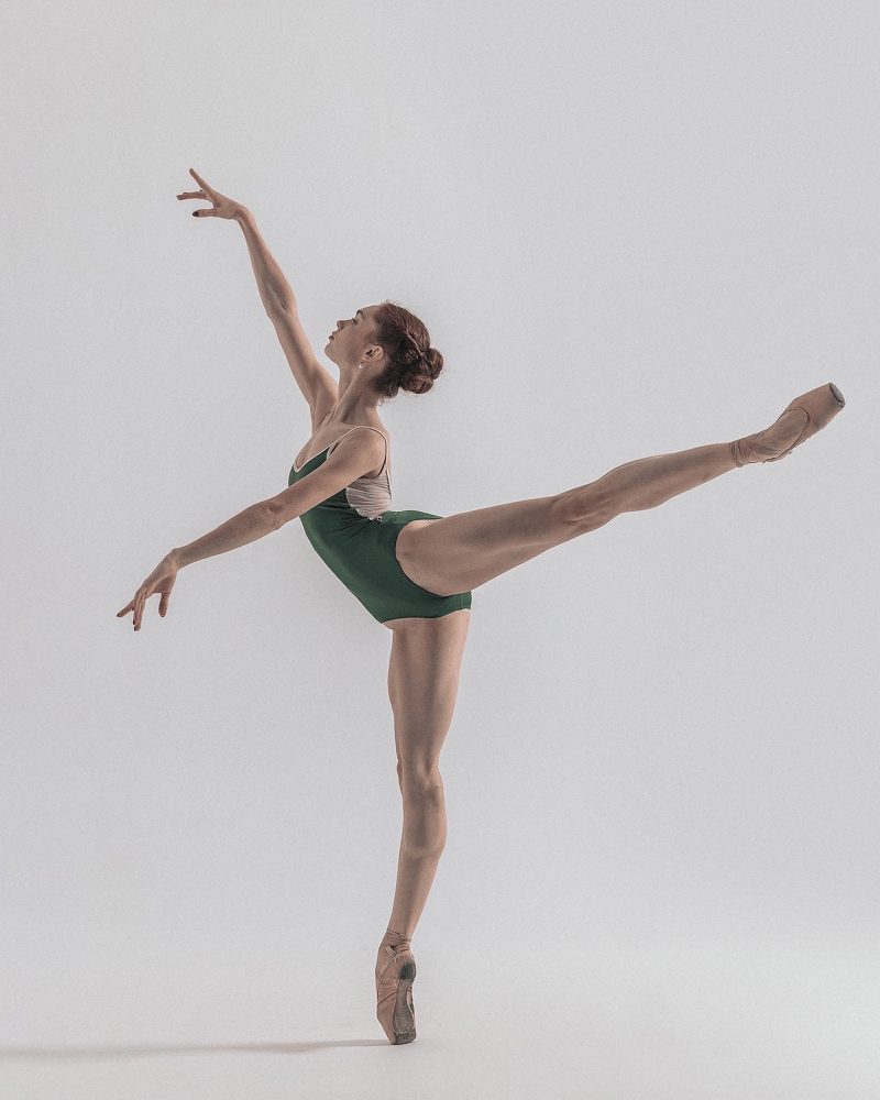 Sara Zanzon — dancer