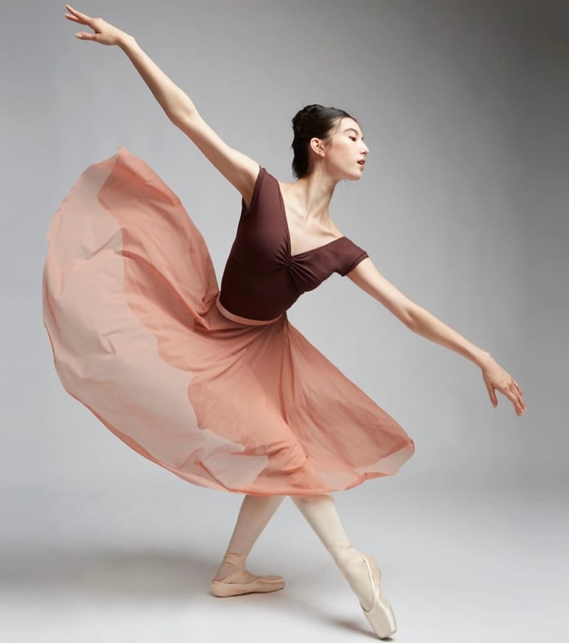 Ivy Lanhardt — Classical dancer
