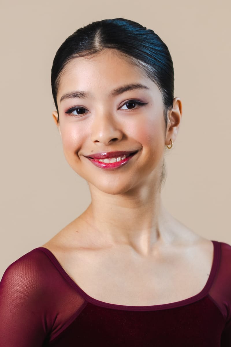 Afina Hiyori Gosla — dancer, United States