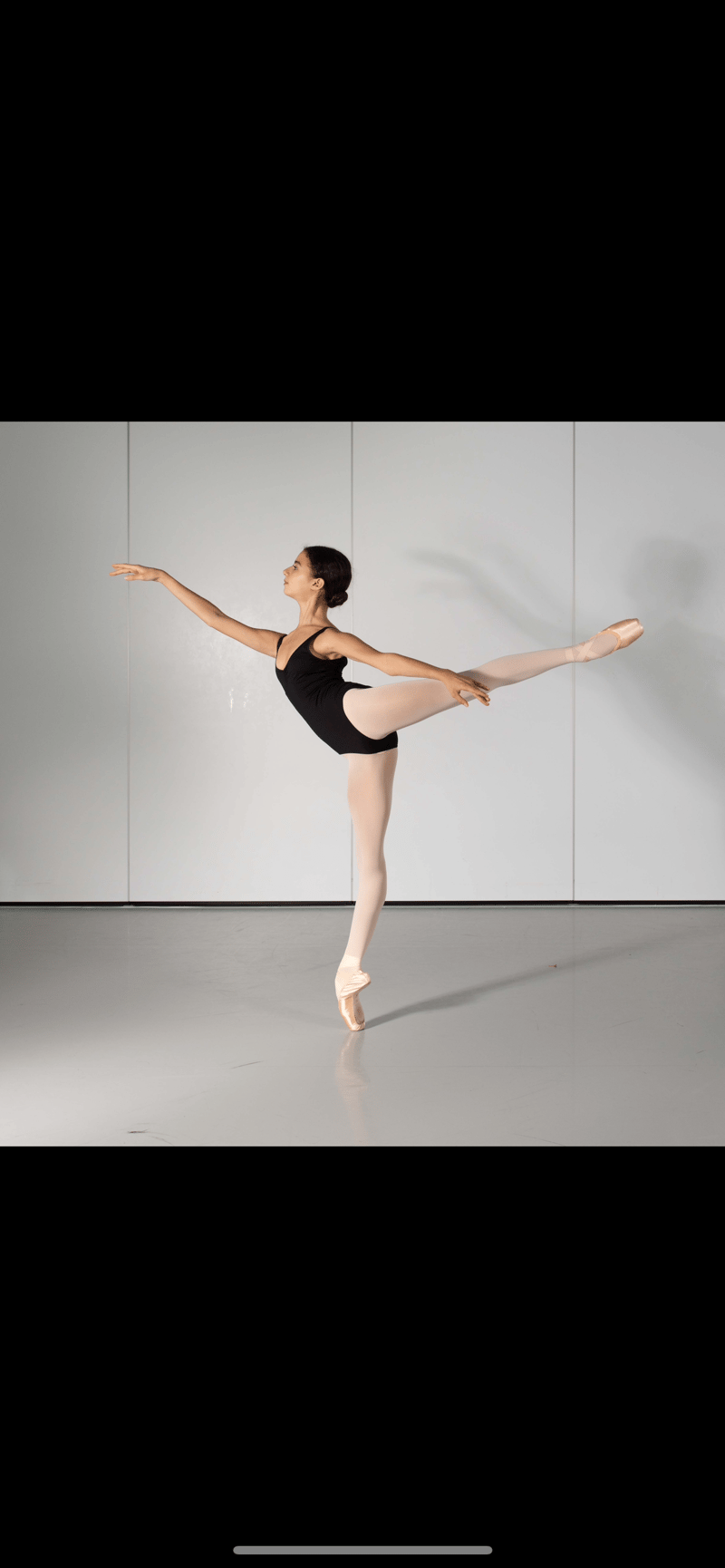 Maya Bennys — Classical dancer, France