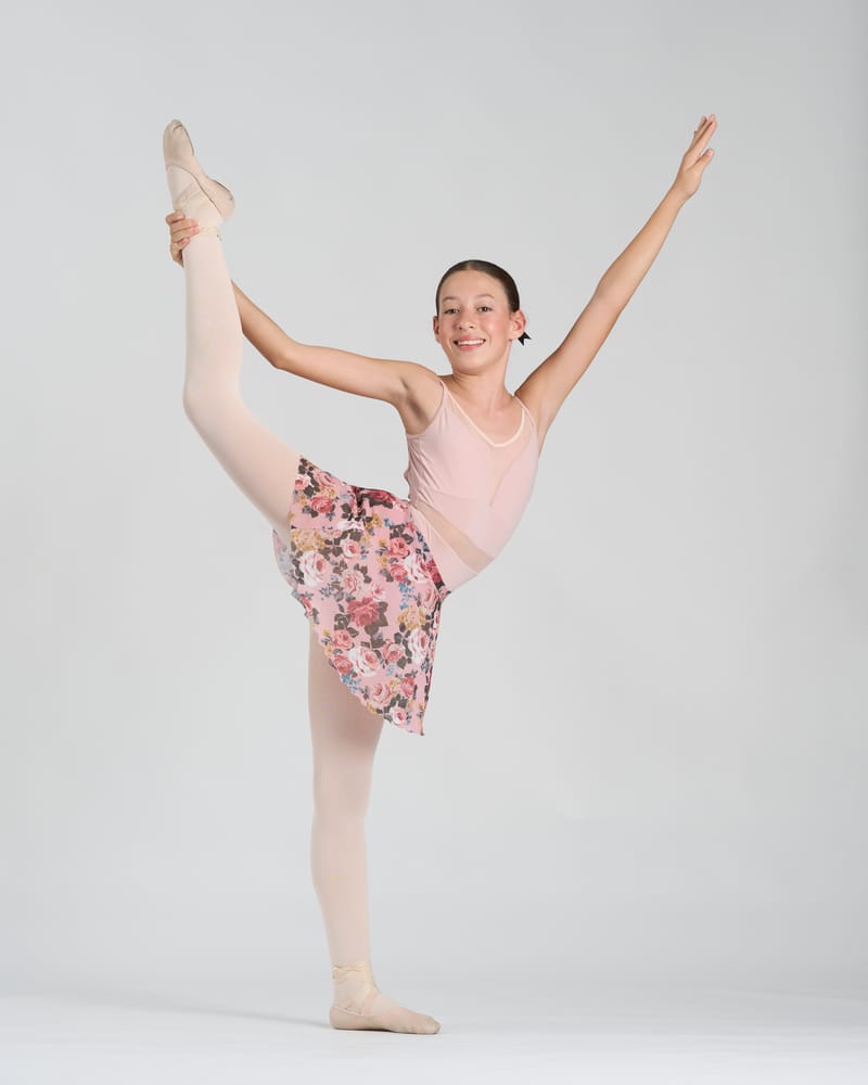 Julia Cue Cardoso — Classical dancer, Mexico