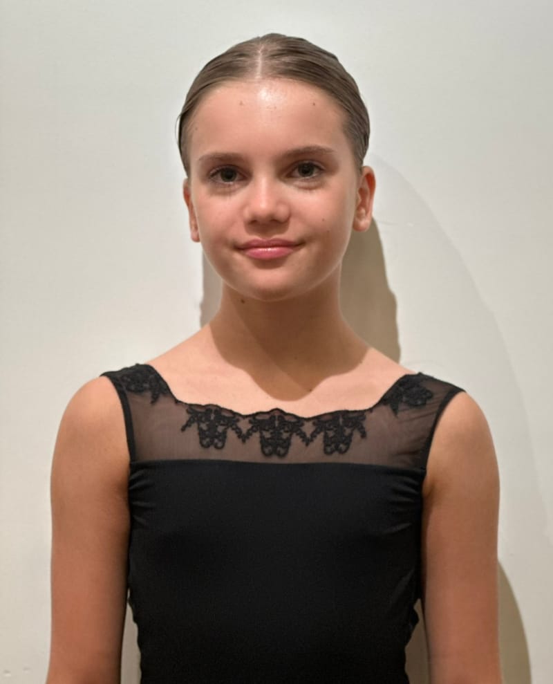 Lora Ignatova — Contemporary dancer, Bulgaria