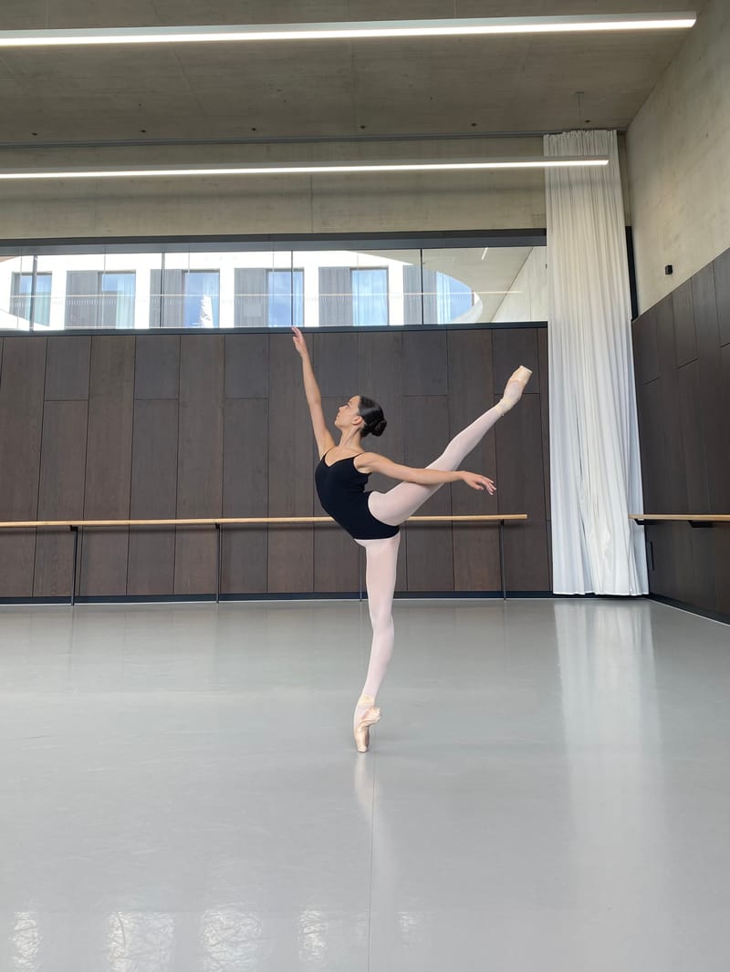 Ines Navarro — Classical dancer, Mexico