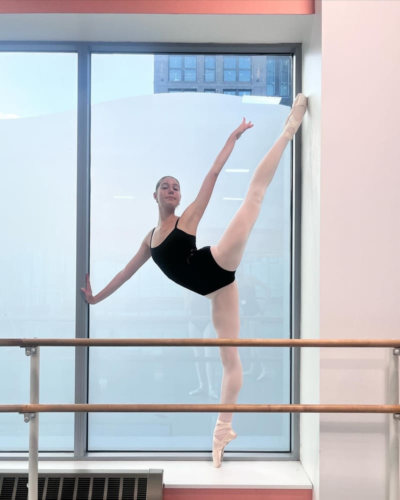 Christina Vas — Classical dancer