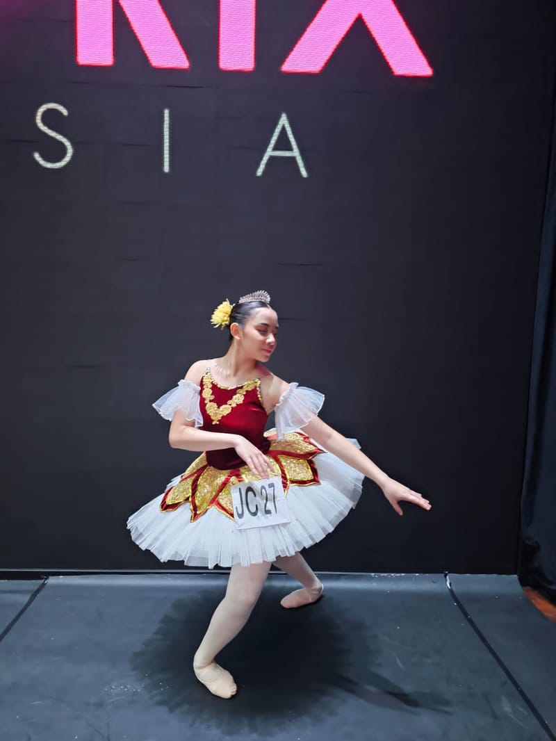 Pande Kirana Tunggadewi Widura — Classical dancer, Indonesia