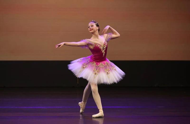Mikayla Gibson — Contemporary dancer, Australia