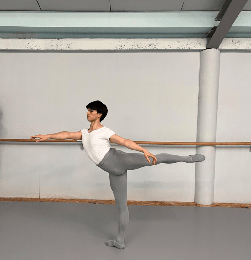 Marek Derroitte — Classical dancer
