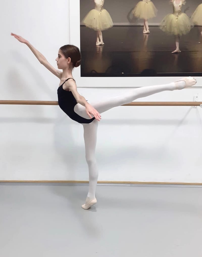 ioana vladuta — Classical dancer, Romania