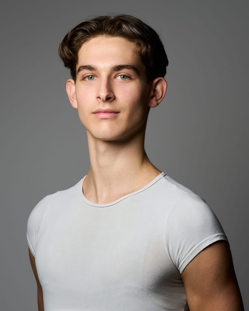 Damian Huiduc Manolescu — Classical dancer, Switzerland
