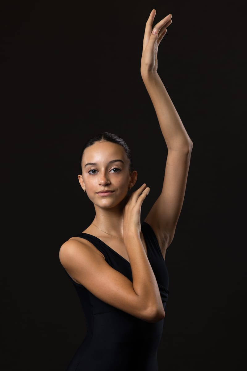 Maya ESNAULT — Classical dancer, France