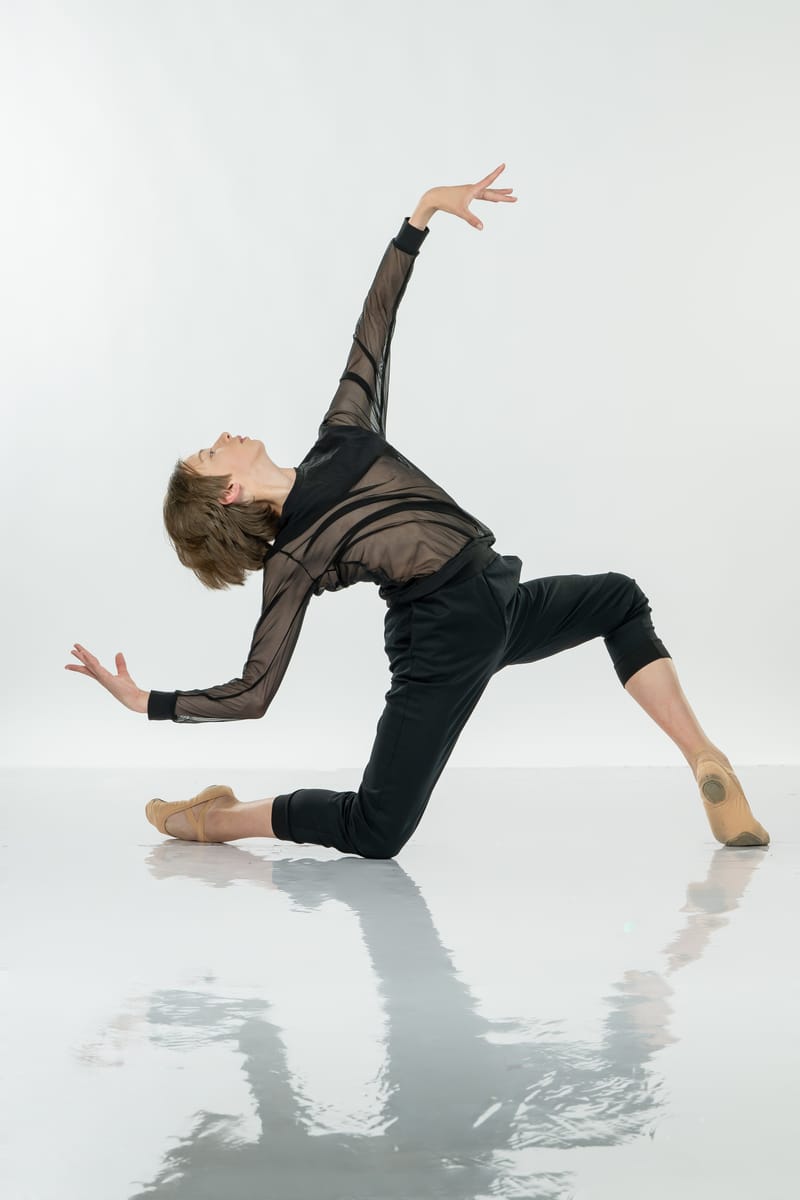Harris Yesenik — Classical dancer, United States