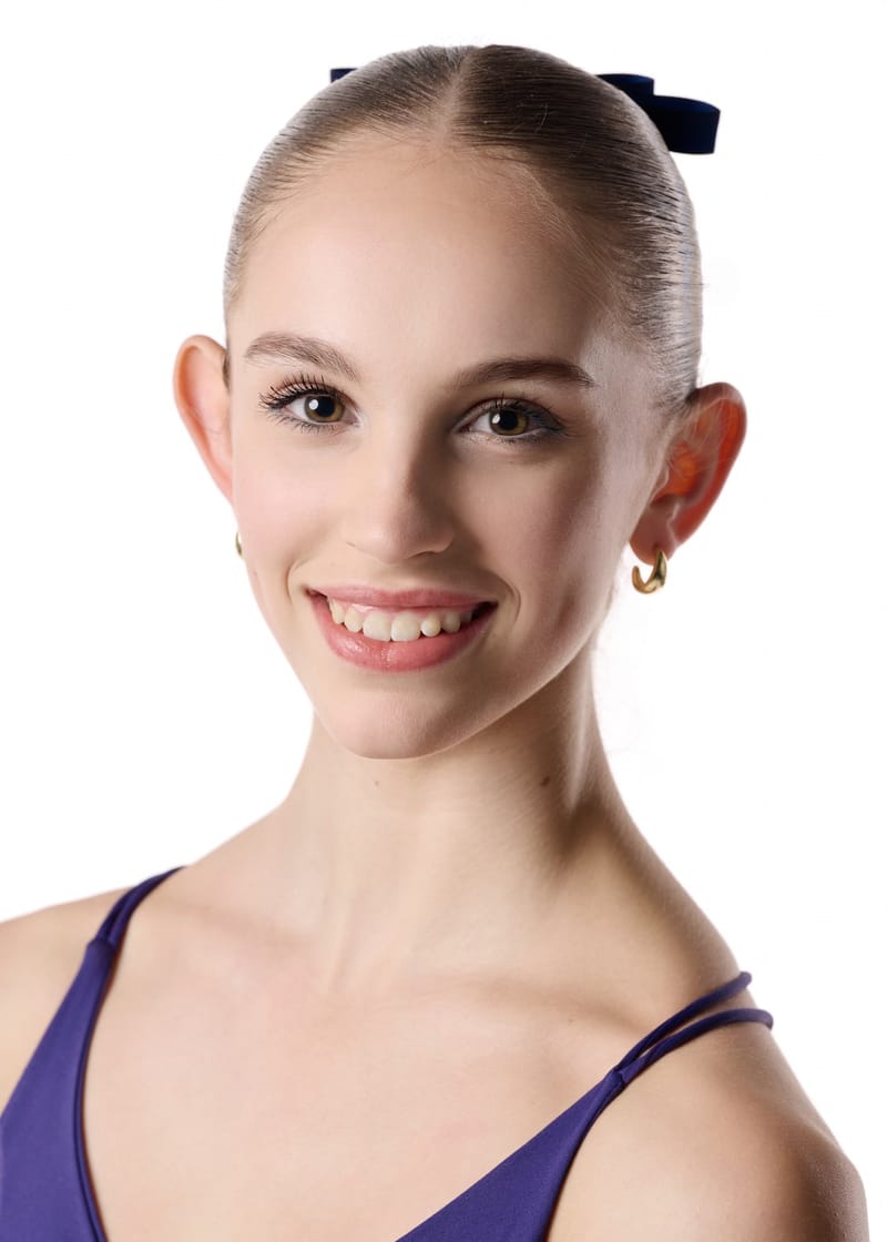 Yve-Noelle Bollinger — Classical dancer, Australia