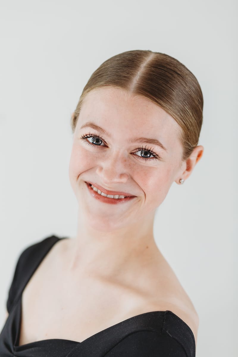 Kellyn Sutton — Classical dancer, United States