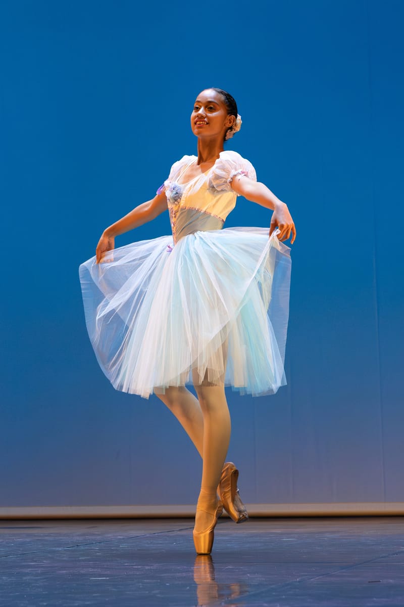 Chloé Billy — Classical dancer, France