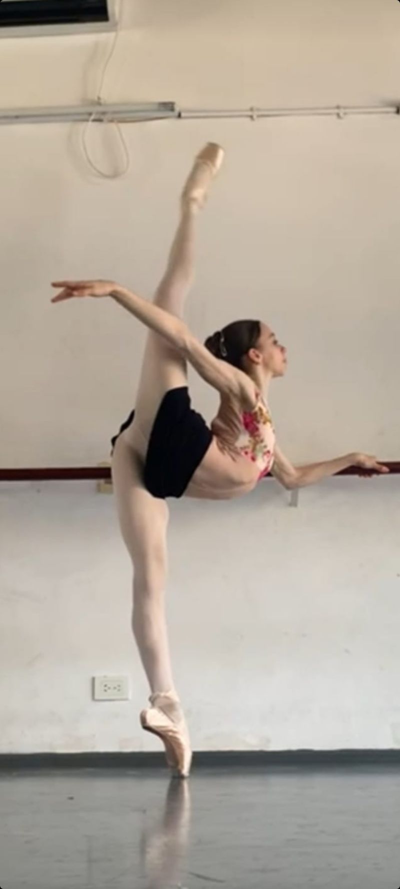 Victoria Krapez — Classical dancer, Argentina
