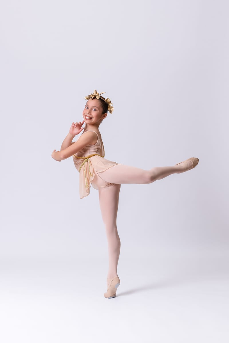 Sienna López Mendieta — Classical dancer, Peru