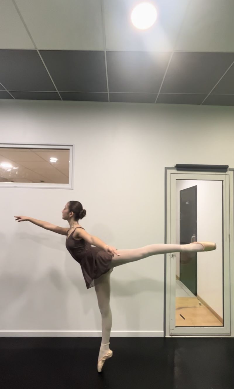 Bendahri Mila — Classical dancer, France
