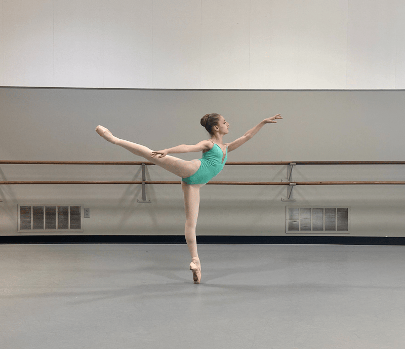 Nia Nicozisis — dancer, United States
