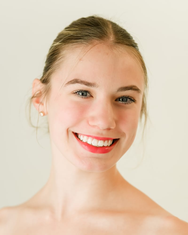 Bella Gomillion — Classical dancer, United States