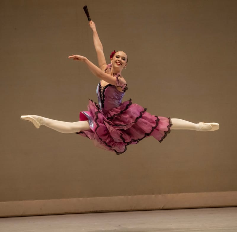 Georgina Lever-Bottomley — Classical dancer, Australia