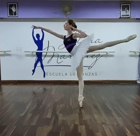 Lucia Kovacs Zacur — Contemporary dancer, Paraguay