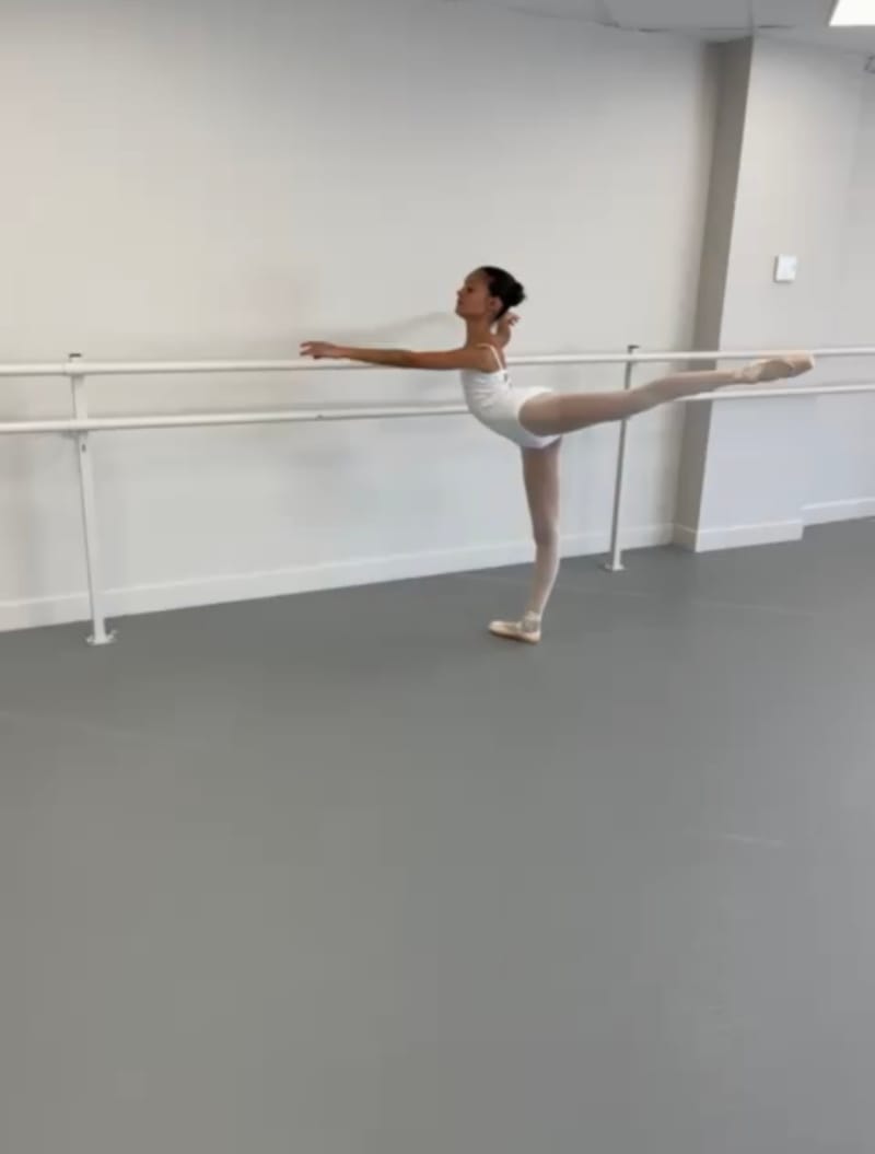 Juliette STAAT — Classical dancer, France